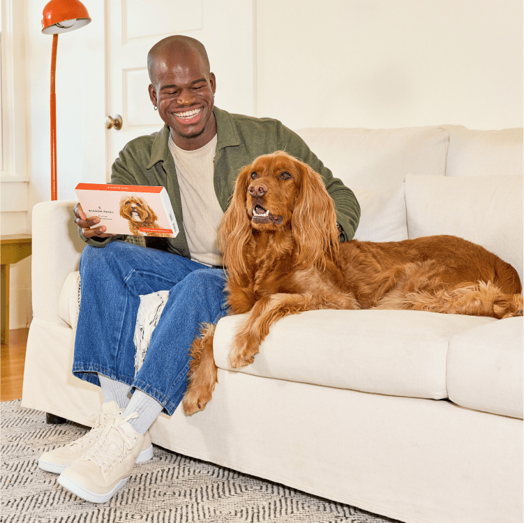 Image 2 Blog 3 Wisdom Panel DF25 Man on sofa with dog